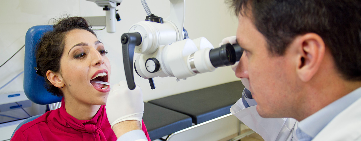 Tratamiento médico de halitosis especializado